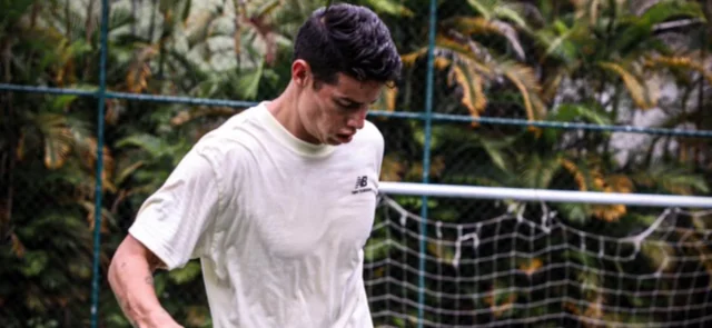 James Rodríguez sorprende con su nuevo look. / Foto: Twitter James Rodríguez.