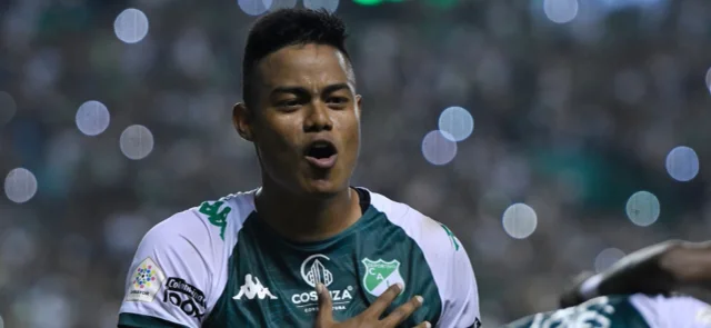 Luis Sandoval - Delantero de Deportivo Cali - VizzorImage