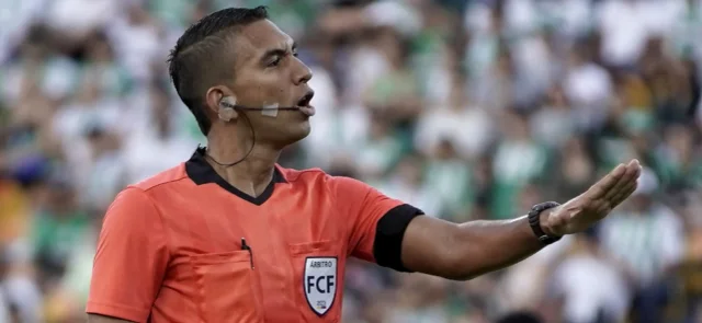 Mauricio Mercado, árbitro colombiano de Sucre - VizzorImage