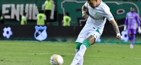 Nacional desperdició otra opción de gol. / Foto: Vizzorimage.