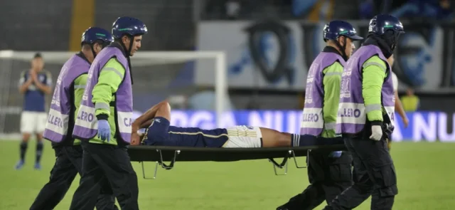 Omar Bertel estará de baja por un largo tiempo | Foto: VizzorImage / Luis Ramirez