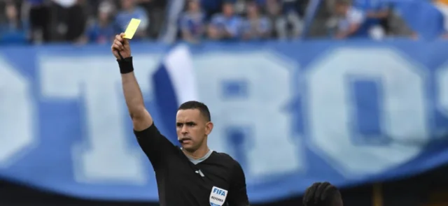 Quién es el jugador más amonestado del FPC. / Foto: Vizzorimage.