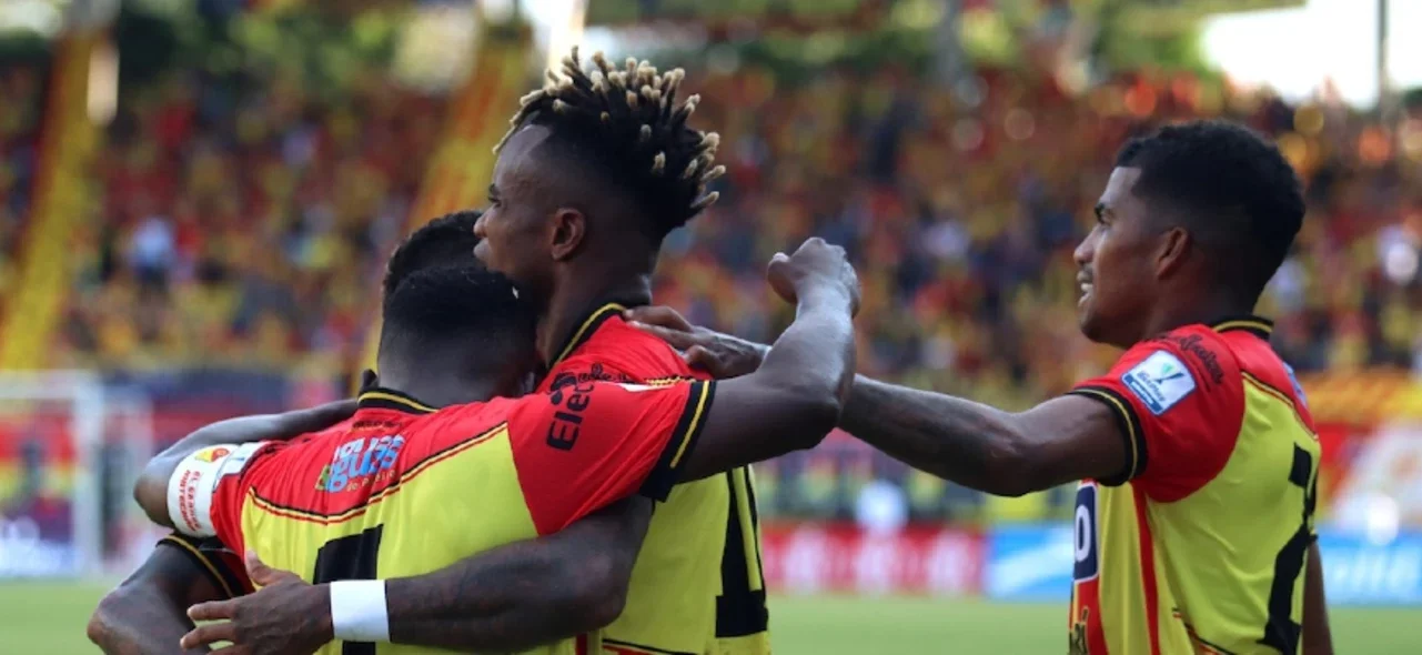 Pereira se quedó con los 3 puntos ante Fortaleza. / Foto: Vizzorimage.