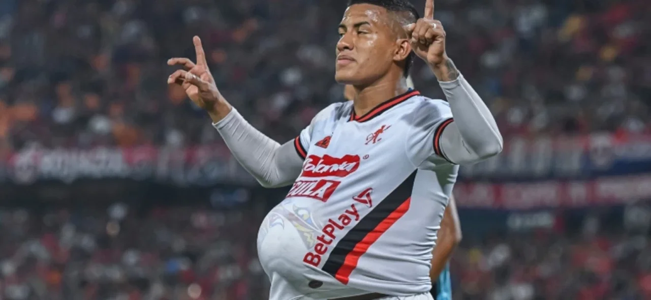 Triunfo de América sobre Medellín - VizzorImage / Luis Benavides