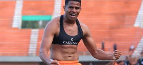 Yeison Moreno celebró con la casaca naranja - VizzorImage / Daniel Gallo