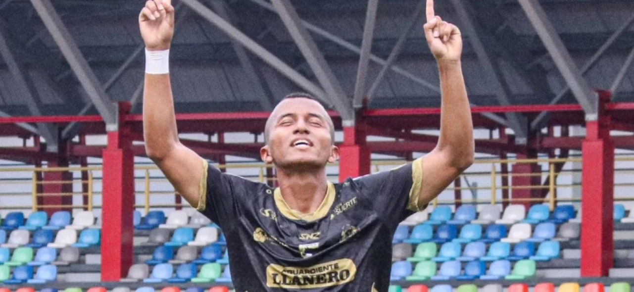 Neider Ospina abrió el marcador - X: @ClubLlanerosFC