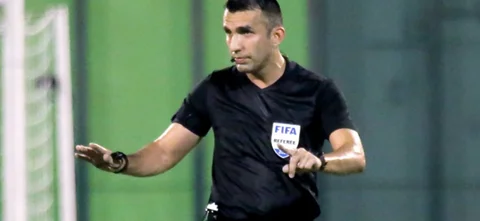 Carlos Betancur - Árbitro de Tolima vs. Pereira - VizzorImage