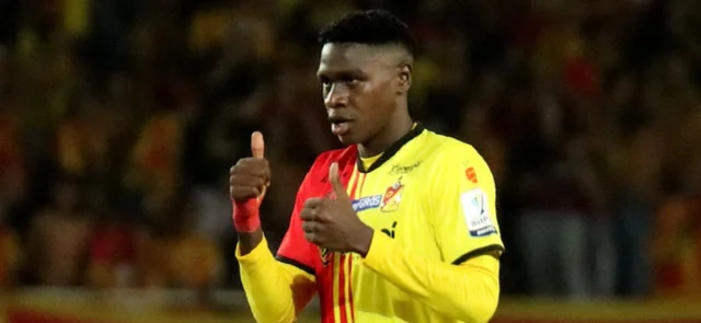 Diego Hernández con la camiseta de Deportivo Pereira - VizzorImage