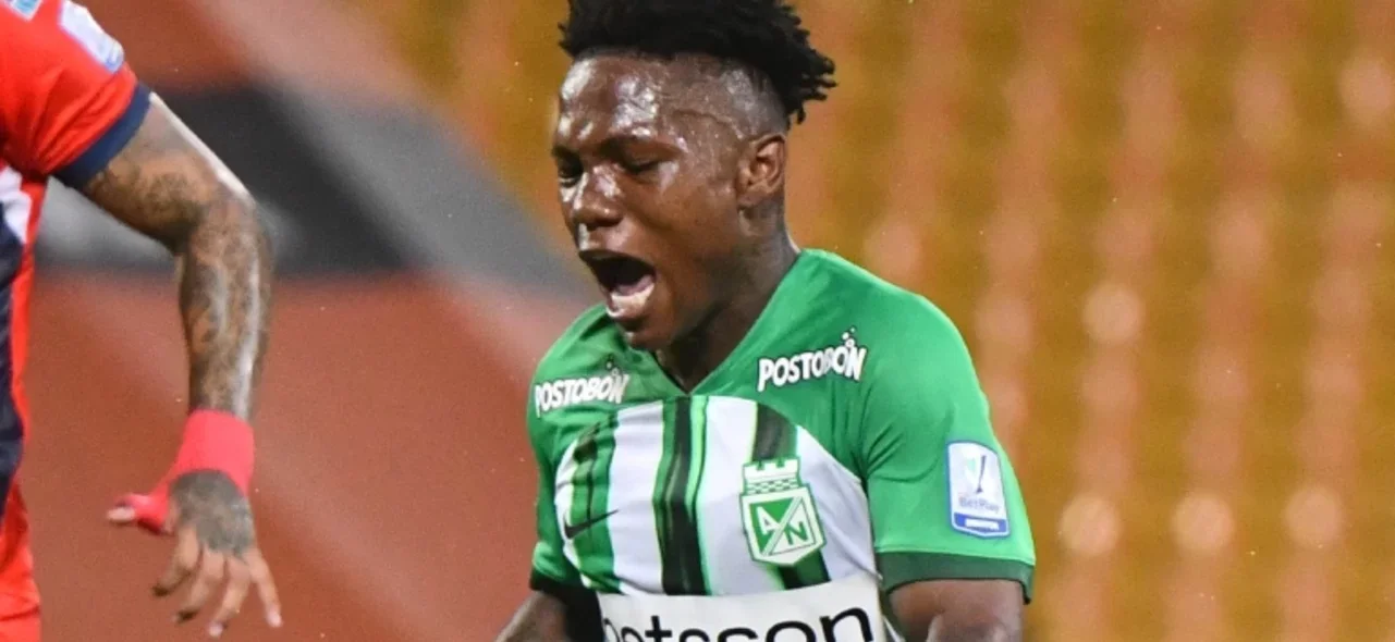 Édier Ocampo - Defensor de Atlético Nacional - VizzorImage