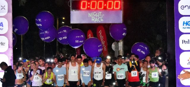 8.000 atletas transformaron la noche en una fiesta de running y luces / Foto prensa