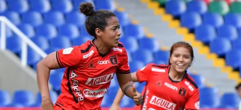 América goleó, con doblete de Ingrid Vidal, a Real Santander - VizzorImage