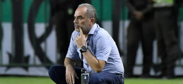 Ya habría 3 candidatos para reemplazar a De La Pava | Foto: VizzorImage / Gabriel Aponte