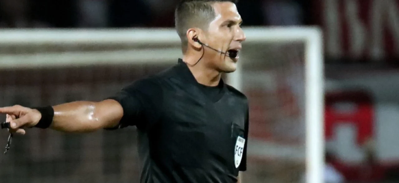 Jorge Duarte - Árbitro del juego Junior vs. Nacional - VizzorImage