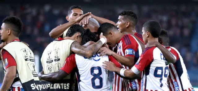 Junior está metido en líos | Foto: VizzorImage / Jairo Cassiani