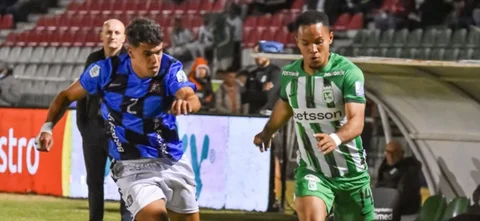 A Nacional se le olvidó ganar | Foto: VizzorImage / Santiago Leguizamon