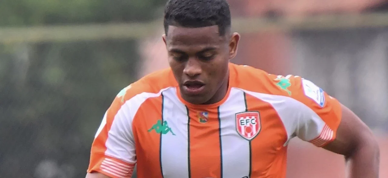 Yeison Moreno - Delantero de Envigado - VizzorImage