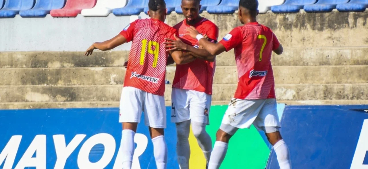 Barranquilla hizo respetar su casa - VizzorImage / Jairo Cassiani