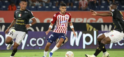 Junior venció a Once Caldas con un golazo de José Enamorado /VizzorImage / Jairo Cassiani