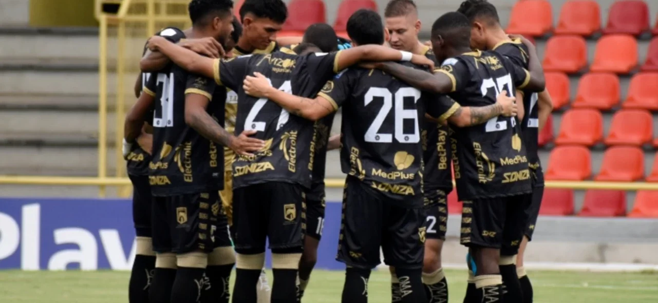 Empate sin goles entre Llaneros y Cúcuta - VizzorImage