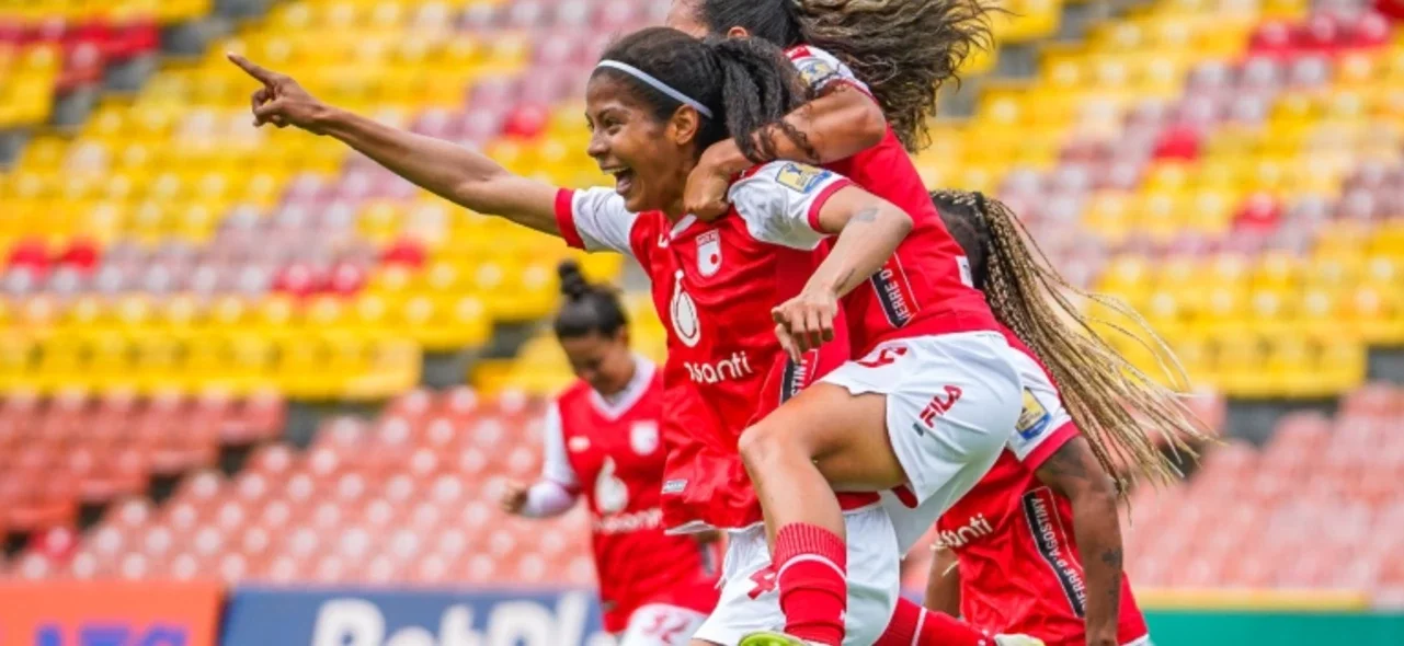 Júblio 'cardenal' en El Campín - VizzorImage / Diego Cuevas