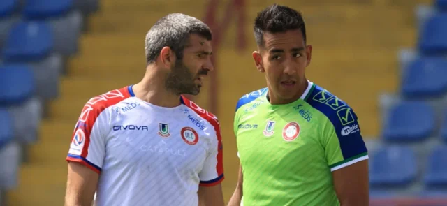 El 'Puma' Gigliotti marcó gol y Matías Ibáñez atajó penal - AFP