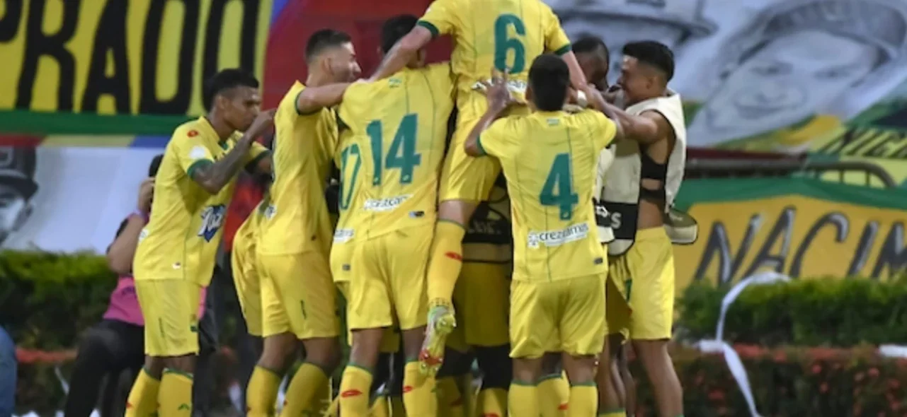 Jean Colorado anotó para Bucaramanga. / VizzorImage - José Martínez