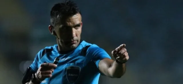 Carlos Betancur - Árbitro de Coquimbo Unido 1-2 Racing - AFP