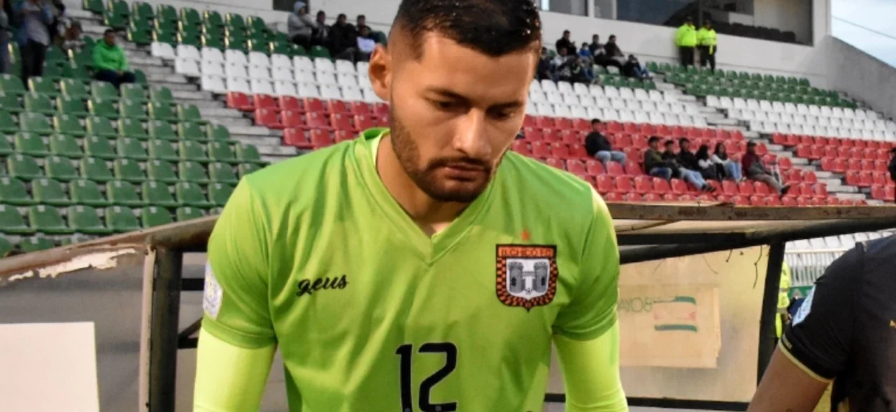 Éder Orjuela - Arquero de Boyacá Chicó - VizzorImage