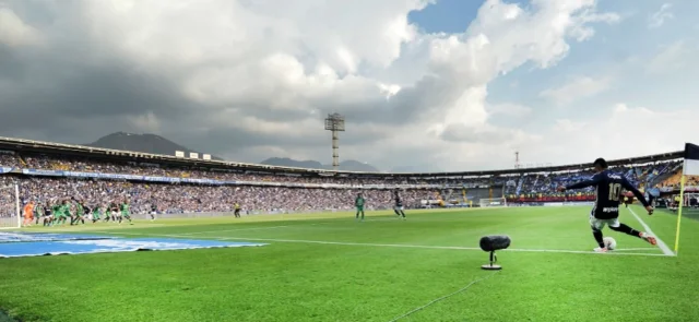 Estadio El Campín de Bogotá en juego de Millonarios vs. La Equidad - VizzorImage