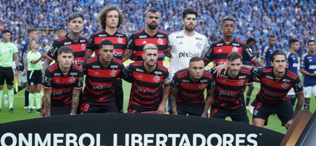Titular de Flamengo para debut ante Millonarios - VizzorImage
