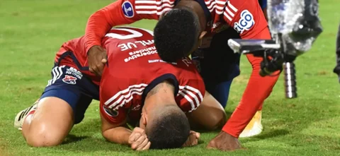 Medellín derrotó 2-1 a Defensa y Justicia - VizzorImage