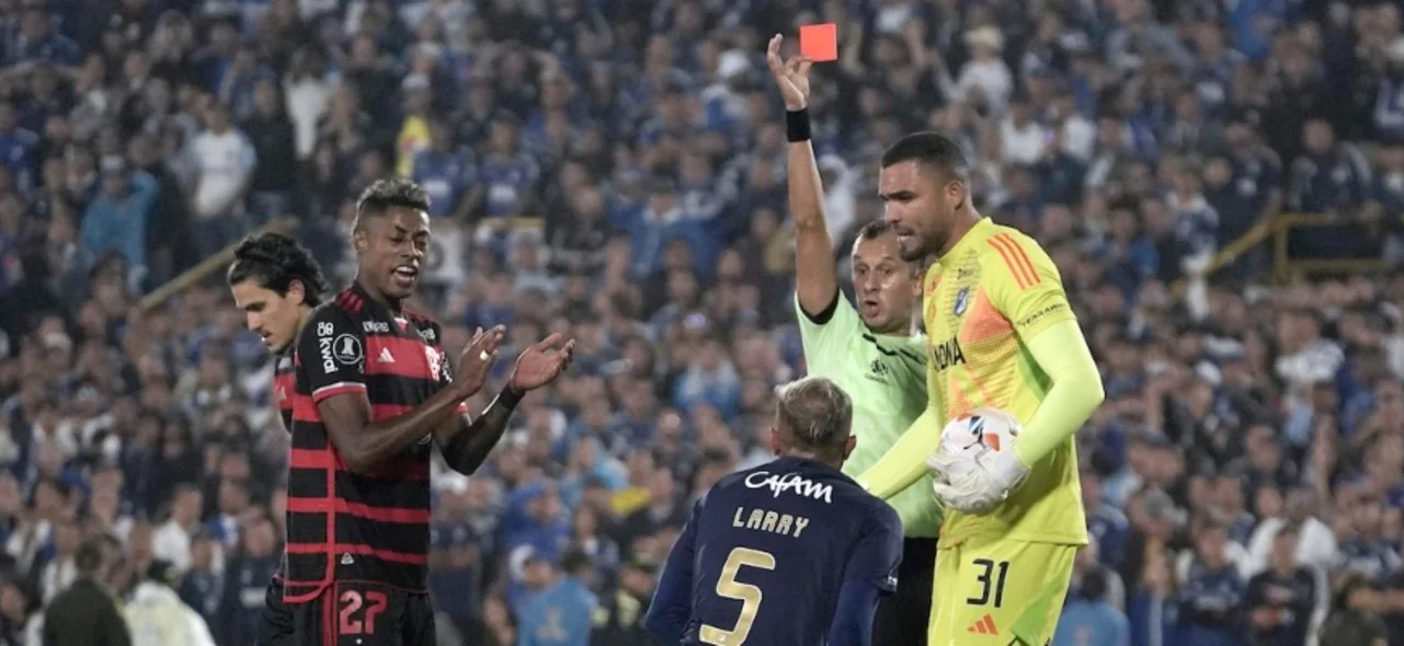 Conmebol reveló audios del VAR del penalti en contra de Millonarios | Foto: VizzorImage / Diego Cuevas