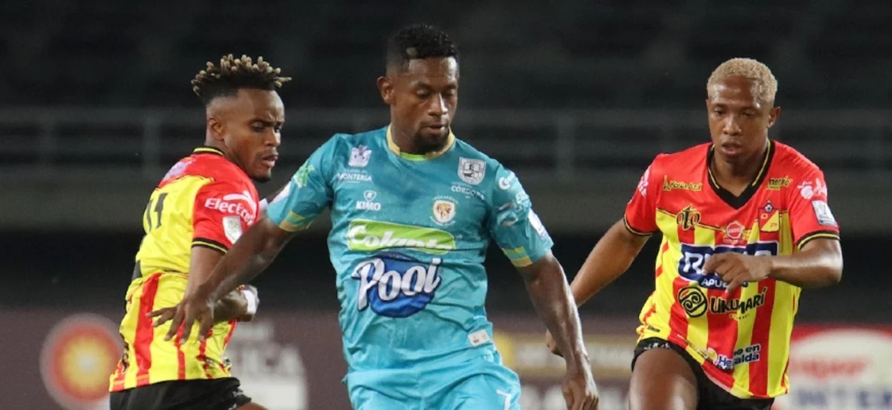 Pereira sigue posponiendo su clasificación | Foto: VizzorImage / Pablo Bohorquez