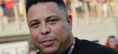 Ronaldo Nazário anunció en una rueda de prensa la venta de Cruzeiro/ Giuseppe CACACE / AFP