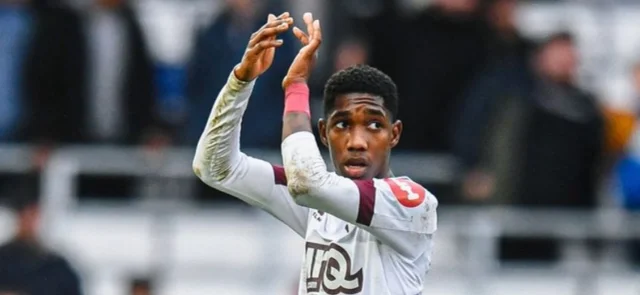 Yaser Aprilla - Mediocampista de Watford de Inglaterra - Instagram: @watfordfcofficial