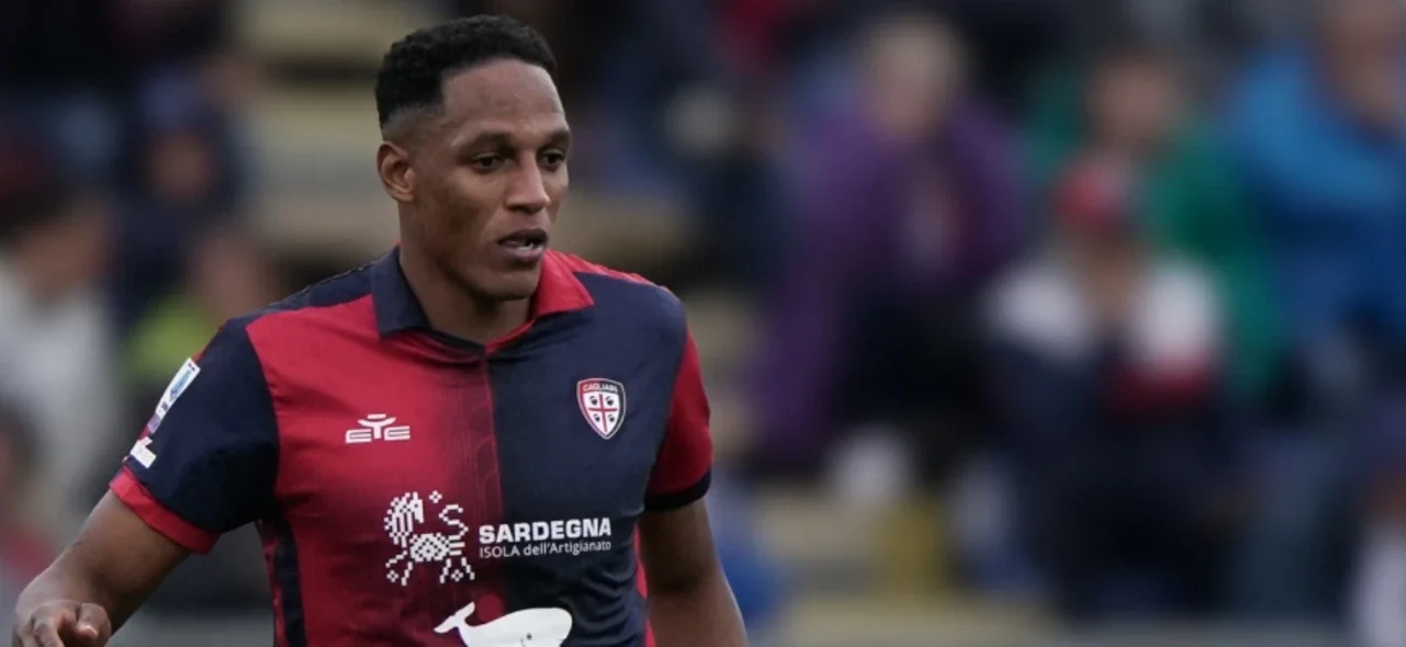 Yerry Mina - Defensor de Cagliari - AFP