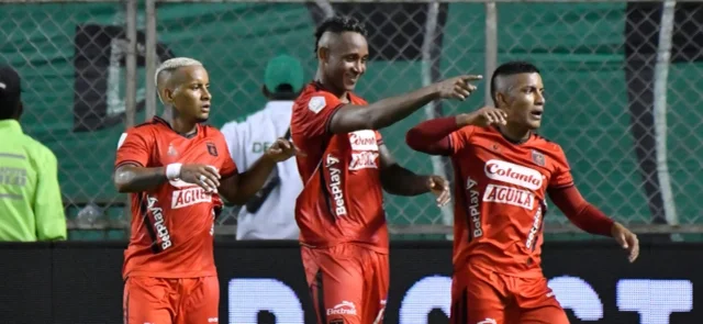 Se dio a conocer el entrenador que podría llegar a América de Cali/ VizzorImage / Gabriel Aponte