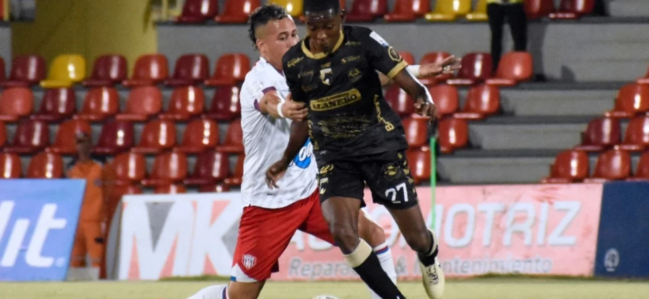 Empate a un gol entre Llaneros y Unión Magdalena -VizzorImage / David Murillo