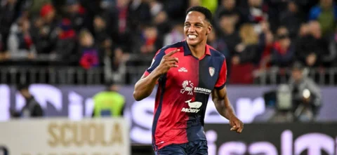 Yerry Mina anotó un nuevo gol con Cagliari /LUIGI CANU/ DPPI VIA AFP