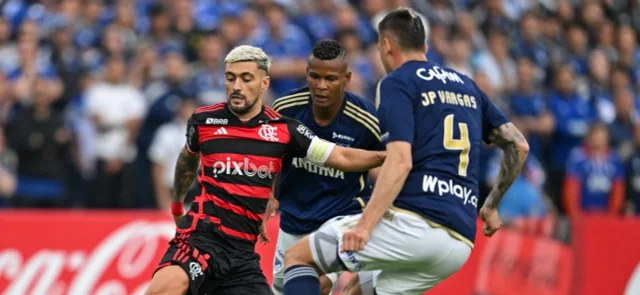 Millonarios empató 1-1 en el anterior partido ante Flamengo por Copa Libertadores / AFP