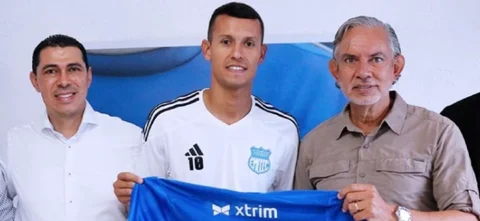 Andrés Ricaurte suma 148 minutos con Emelec en toda la temporada / @CSEmelec