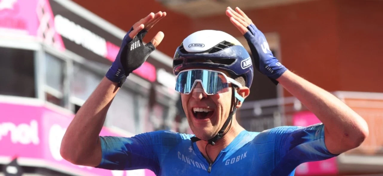 Pelayo Sánchez se lleva la etapa 6 del Giro de Italia / AFP