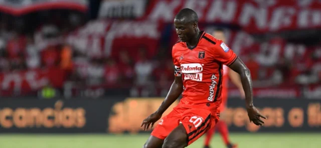 Se confirma la lesión de Adrián Ramos / VizzorImage / Nelson Rios