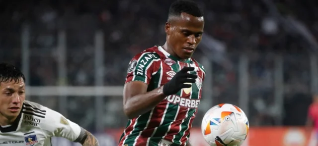 Jhon Arias podria ser transferido este mercado de fichajes / Photosport via AFP