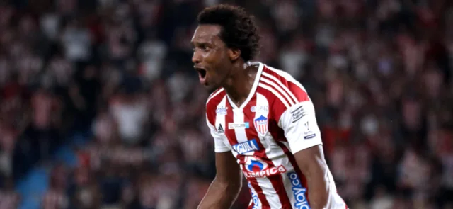 Didier Moreno en Junior de Barranquilla - VizzorImage