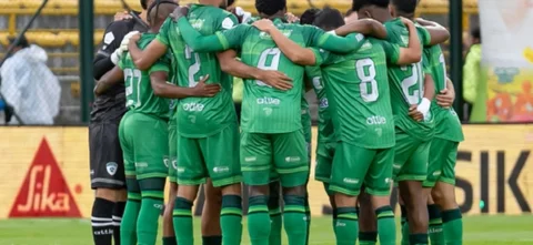 Equidad celebró, pero fue víctima del fuera de lugar / VizzorImage / Leonardo Castañeda
