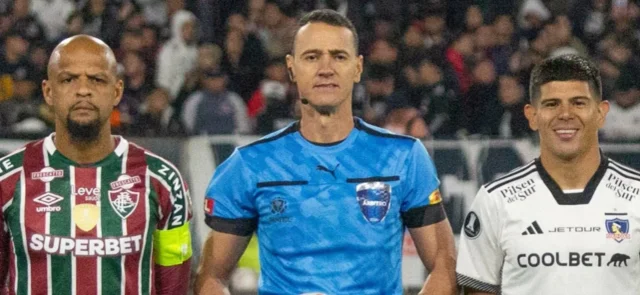 Wilmar Roldán dirigió el Colo-Colo vs. Fluminense - AFP