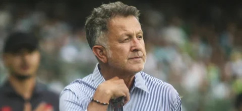 Juan Carlos Osorio sufrió una fuerte lesión / AFP