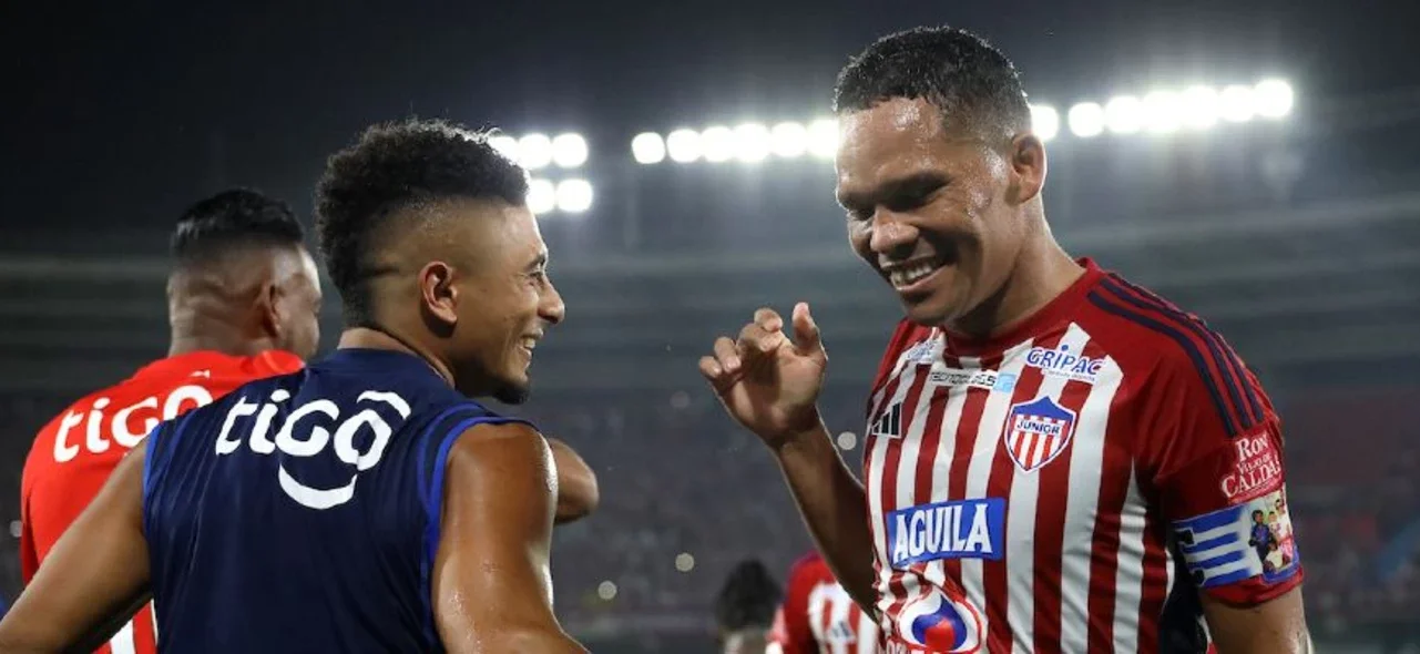 Junior celebró en el Metro | Foto: VizzorImage / Jairo Cassiani