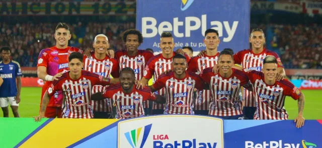 Equipo titular de Junior de Barranquilla - VizzorImage